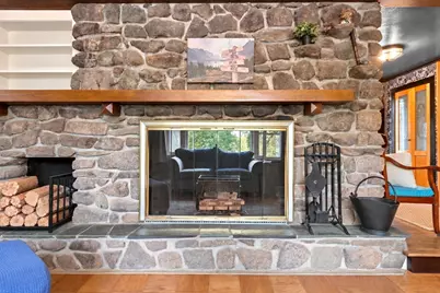 8 Bloomfield Ave, Middleborough, MA 02346 - Photo 10
