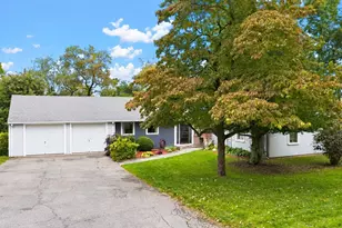 8 Bloomfield Ave, Middleborough, MA 02346 - Photo 26