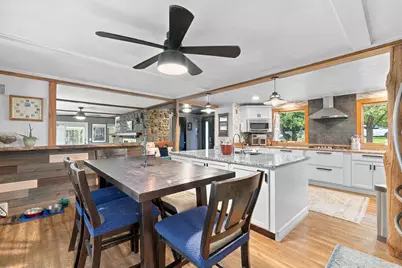 8 Bloomfield Ave, Middleborough, MA 02346 - Photo 4