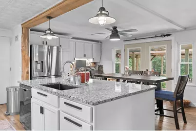 8 Bloomfield Ave, Middleborough, MA 02346 - Photo 6