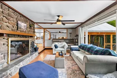 8 Bloomfield Ave, Middleborough, MA 02346 - Photo 12