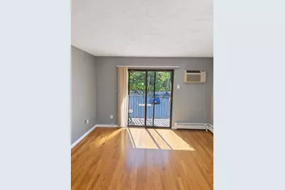 458-460 Eastern Ave #15, Lynn, MA 01902 - Photo 4