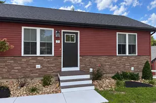 7 Lex Ct, Middleborough, MA 02346 - Photo 2
