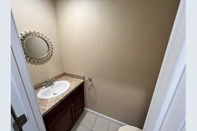 17 Arcade Street #B, Northbridge, MA 01588 - Photo 8