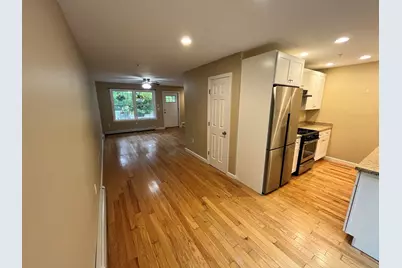 17 Arcade Street #B, Northbridge, MA 01588 - Photo 4