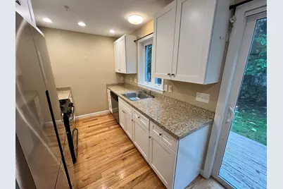 17 Arcade Street #B, Northbridge, MA 01588 - Photo 6