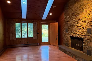 23 Forest St, Upton, MA 01568 - Photo 8