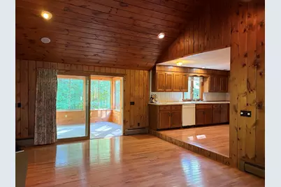 23 Forest St, Upton, MA 01568 - Photo 6