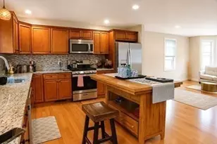 82 Franklin St, Haverhill, MA 01830 - Photo 2
