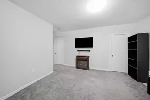 111 Cambridge St, Lawrence, MA 01843 - Photo 18