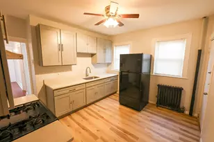 9 Ridgewood St, Boston, MA 02122 - Photo 2