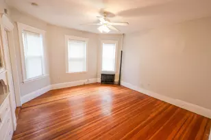 9 Ridgewood St, Boston, MA 02122 - Photo 4