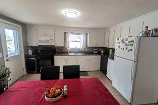 9 Summit Ave, Saugus, MA 01906 - Photo 8