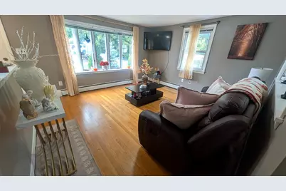 9 Summit Ave, Saugus, MA 01906 - Photo 4