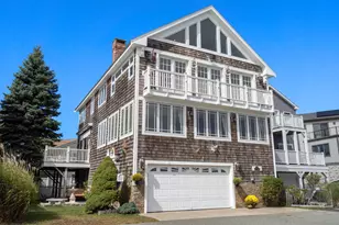 125 Edgewater Dr, Quincy, MA 02169 - Photo 2