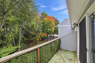 330 Sunderland Rd, Worcester, MA 01604 - Photo 20