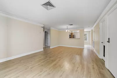 330 Sunderland Rd #18, Worcester, MA 01604 - Photo 6