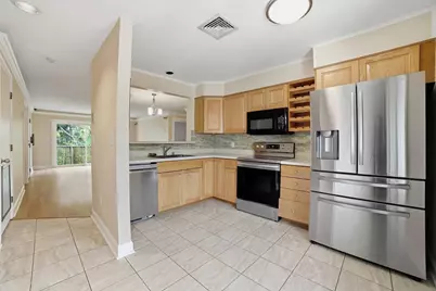 330 Sunderland Rd #18, Worcester, MA 01604 - Photo 2