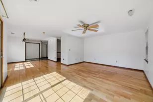 2 Lady Slipper Ln, Auburn, MA 01501 - Photo 18