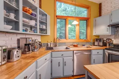 76 Stony Hill Rd, Amherst, MA 01002 - Photo 4
