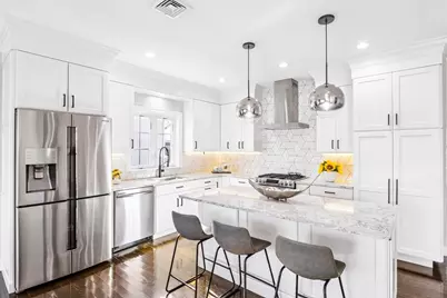 259 Oakwood Ave, Revere, MA 02151 - Photo 12