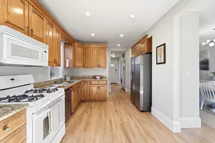 12 Linden Pl, Somerville, MA 02143 - Photo 4