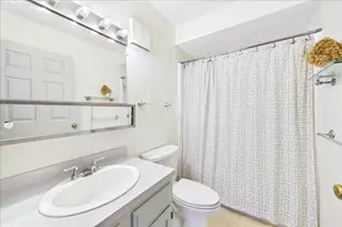 4975 Washington St, Boston, MA 02132 - Photo 14