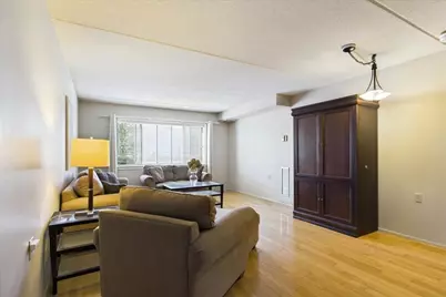 4975 Washington St #310, Boston, MA 02132 - Photo 8