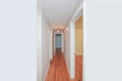 87 Roosevelt Ave, Westfield, MA 01085 - Photo 8