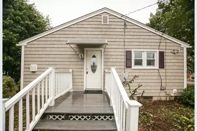 87 Roosevelt Ave, Westfield, MA 01085 - Photo 2