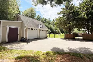 35 Beach St, Middleborough, MA 02346 - Photo 28