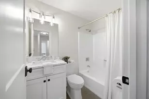 126 Barry St, Agawam, MA 01030 - Photo 34