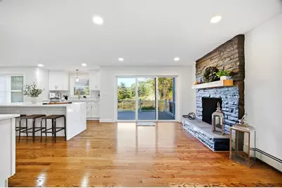 126 Barry St, Agawam, MA 01030 - Photo 16