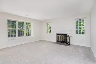 303 Ridgefield Cir, Clinton, MA 01510 - Photo 4