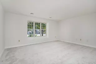 303 Ridgefield Cir, Clinton, MA 01510 - Photo 18