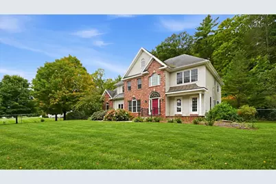 51 Linseed Rd, Northampton, MA 01088 - Photo 2
