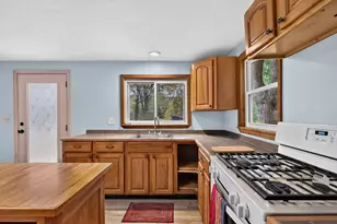 377 Tully Rd, Orange, MA 01364 - Photo 4
