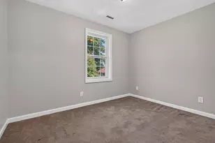 103 Commonwealth Ave, Worcester, MA 01604 - Photo 16
