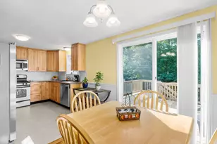 28 Spring St, Plympton, MA 02367 - Photo 24