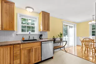 28 Spring St, Plympton, MA 02367 - Photo 4