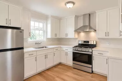 104 Whittum Avenue, Springfield, MA 01118 - Photo 6