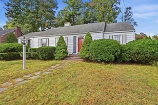 104 Whittum Ave, Springfield, MA 01118 - Photo 4