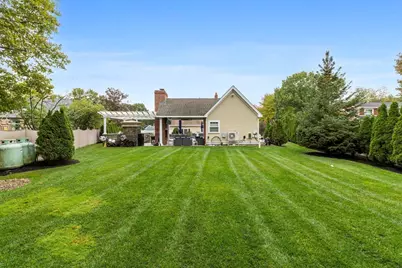 2 Hampton Court, Lynnfield, MA 01940 - Photo 24
