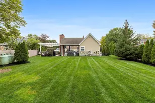 2 Hampton Ct, Lynnfield, MA 01940 - Photo 24