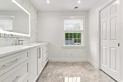 2 Hampton Court, Lynnfield, MA 01940 - Photo 12
