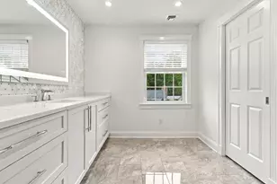 2 Hampton Ct, Lynnfield, MA 01940 - Photo 12