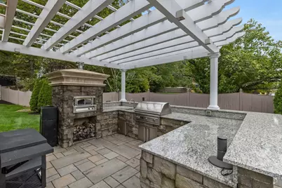 2 Hampton Court, Lynnfield, MA 01940 - Photo 22
