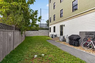 10 Allen Ct, Somerville, MA 02143 - Photo 18