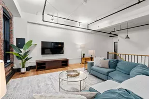 19 Stanhope St, Boston, MA 02116 - Photo 14