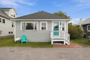 94 Packard Ave, Hull, MA 02045 - Photo 1